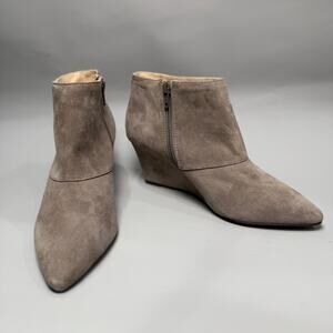 SOLE SOCIETY Galaossi Suede Pointy-toe Wedge Bootie
